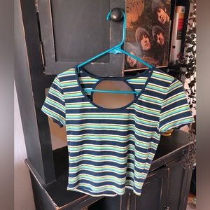 Women’s 90s vibes striped cropped tee women’s medium